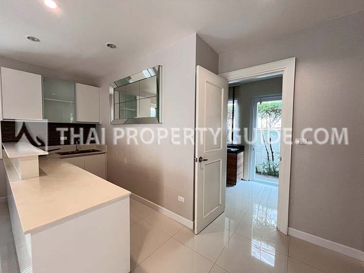 House with Shared Pool in Sukhumvit 